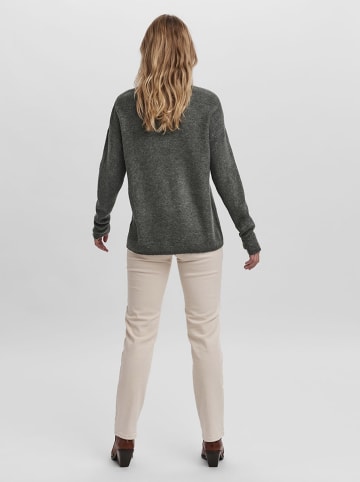 Vero Moda Pullover in Khaki