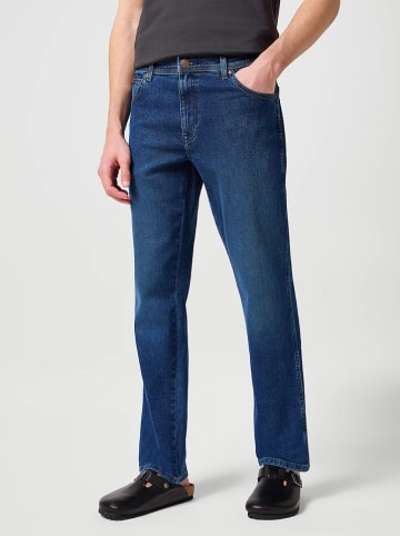 Wrangler Dżinsy - Regular fit - w kolorze niebieskim