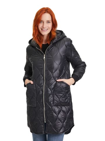 AMBER & JUNE Steppmantel in Schwarz