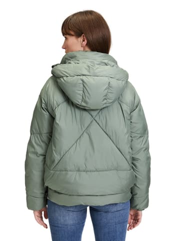 AMBER & JUNE Kurtka pikowana w kolorze khaki