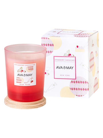 AVA & MAY Duftkerze "Strawberry Cheesecake" in Rot - 180 g