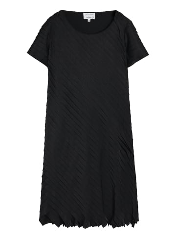 TATUUM Kleid in Schwarz