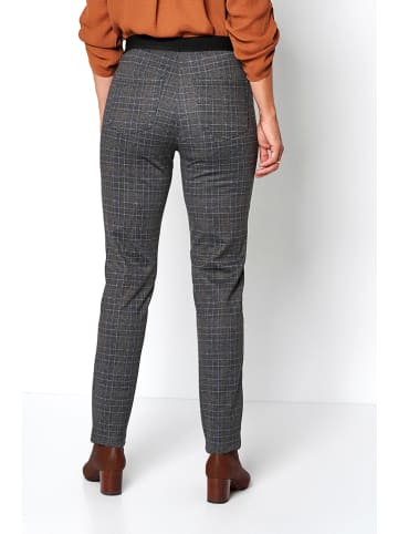 Relaxed by TONI Hose in Grau