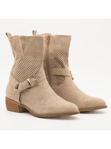 Bellucci Boots in Beige