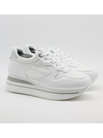Belucci Sneakers in Weiß