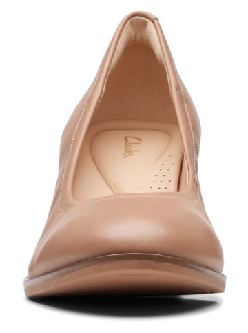 Clarks Skórzane czółenka  ''Freva55 Court'' w kolorze jasnobrązowym