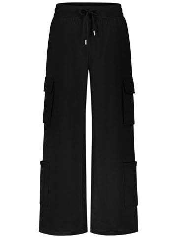 Sublevel Cargohose in Schwarz