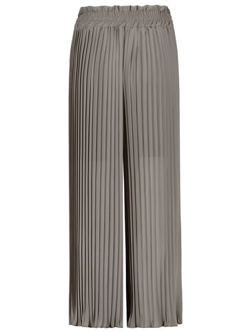 Sublevel Hose in Taupe