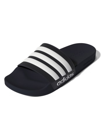 adidas Pantoletten "Adilette Shower" in Weiß/ Dunkelblau