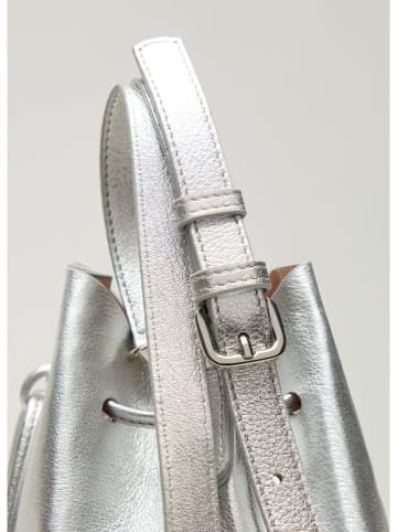 STEFANEL Leder-Umhängetasche in Silber