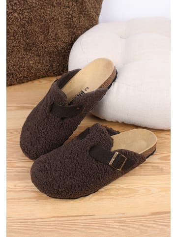 billowy Clogs in Braun