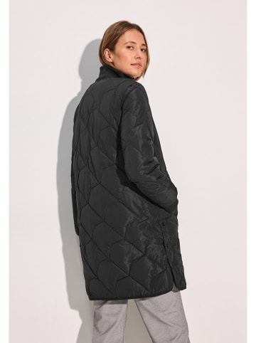 Cecil Płaszcz pikowany w kolorze czarnym