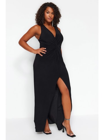 trendyol Kleid in Schwarz