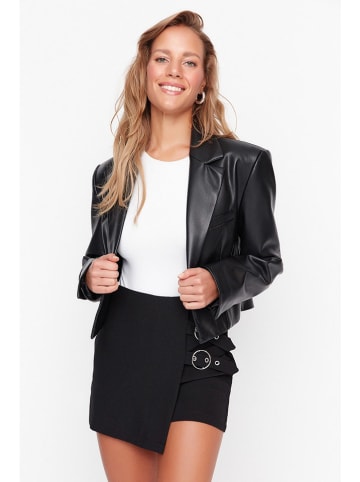 trendyol Hosenrock in Schwarz