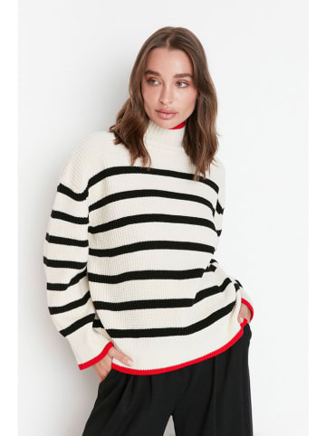 trendyol Pullover in Creme/ Schwarz