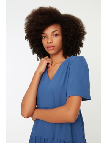 trendyol Kleid in Blau