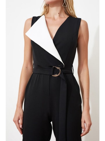 trendyol Jumpsuit in Schwarz