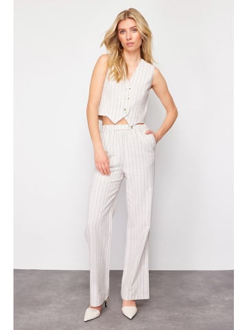 trendyol Marlenehose in Sand
