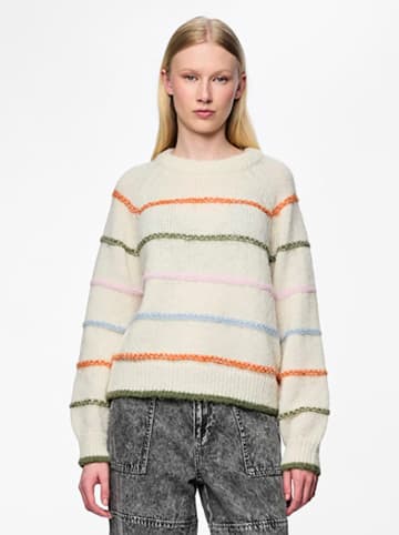 Pieces Pullover in Creme