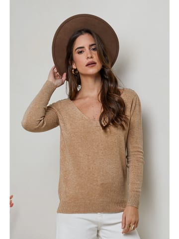 Soft Cashmere Pullover in Camel