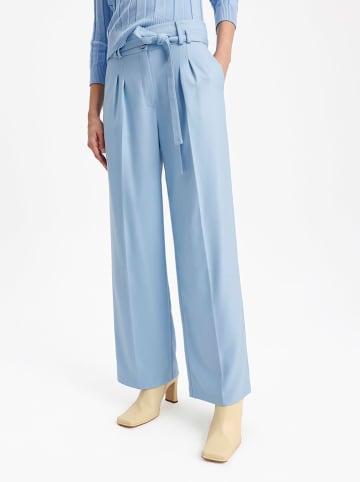 BGN Hose in Hellblau