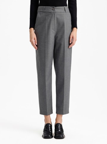 BGN Hose in Grau
