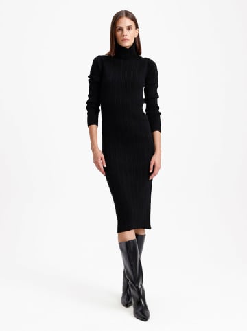 BGN Strickkleid in Schwarz