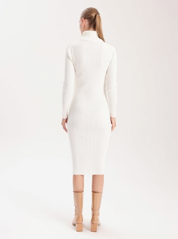 BGN Strickkleid in Creme
