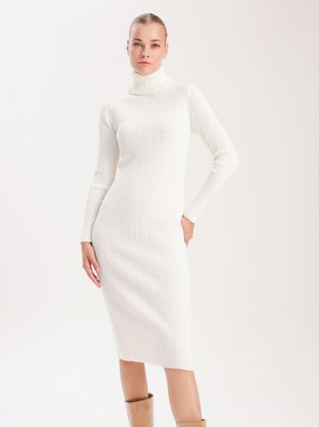 BGN Strickkleid in Creme