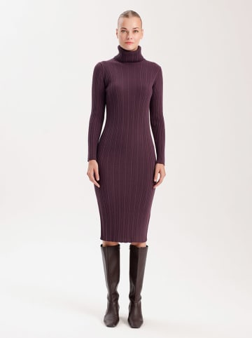 BGN Strickkleid in Pflaume