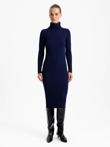 BGN Strickkleid in Dunkelblau