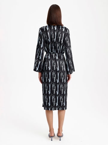 BGN Jurk zwart/lichtblauw