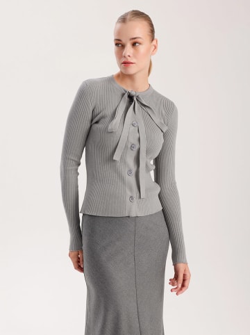 BGN Cardigan in Grau
