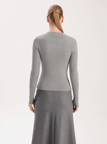 BGN Cardigan in Grau
