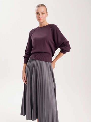 BGN Sweter w kolorze fioletowym