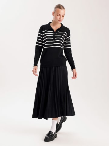 BGN Sweter w kolorze czarno-białym