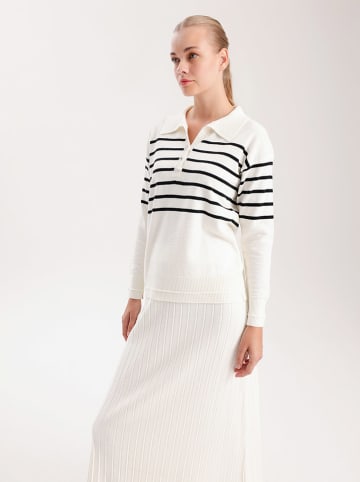 BGN Pullover in Creme/ Schwarz