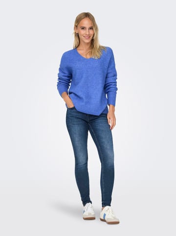 ONLY Sweter "Camilla" w kolorze niebieskim