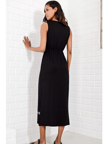 Trend Alacati Kleid in Schwarz
