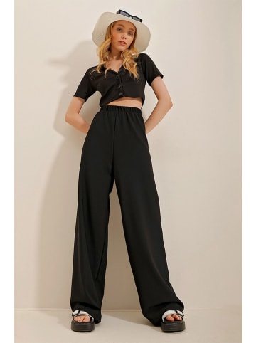 Trend Alacati Marlenehose in Schwarz