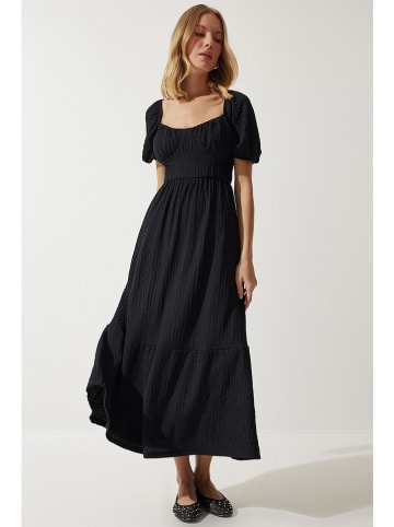 Happiness Istanbul Kleid in Schwarz