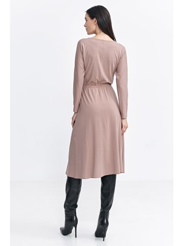 Nife Kleid in Beige