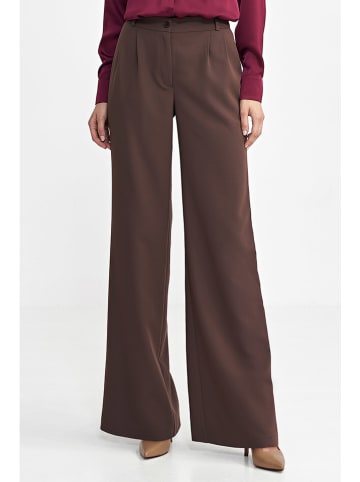 Nife Hose in Braun