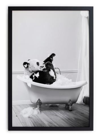 Folkifreckles Ingelijste kunstdruk "Panda Bath" - (B)30 x (H)40 cm