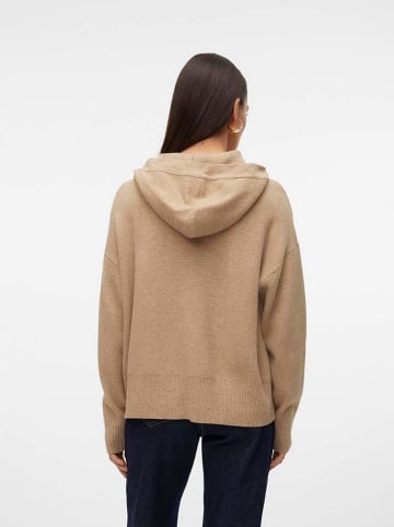 Vero Moda Sweter w kolorze karmelowym