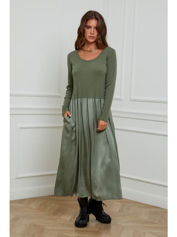 L'armoire de Suzette Jurk kaki