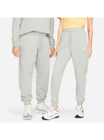 Nike Sweathose in Grau