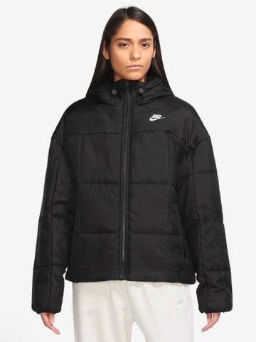 Nike Winterjacke in Schwarz