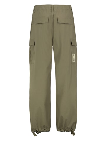Sublevel Cargohose in Khaki