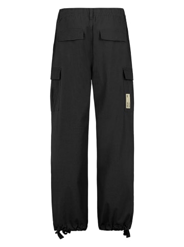 Sublevel Cargohose in Schwarz